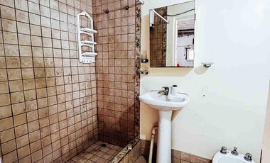 Casa en alquiler - 1 Dormitorio 1 Baño - 195Mts2 - Villa Elisa, La Plata