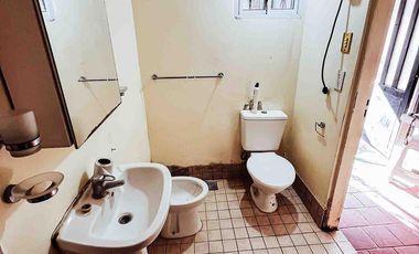 Casa en alquiler - 1 Dormitorio 1 Baño - 195Mts2 - Villa Elisa, La Plata