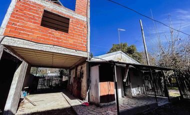 Casa en alquiler - 1 Dormitorio 1 Baño - 195Mts2 - Villa Elisa, La Plata