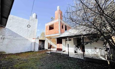 Casa en alquiler - 1 Dormitorio 1 Baño - 195Mts2 - Villa Elisa, La Plata