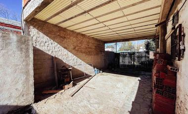 Casa en alquiler - 1 Dormitorio 1 Baño - 195Mts2 - Villa Elisa, La Plata