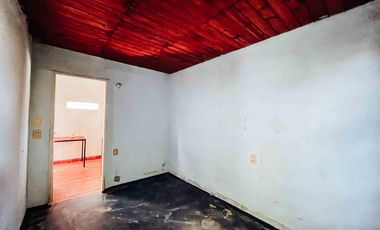 Casa en alquiler - 1 Dormitorio 1 Baño - 195Mts2 - Villa Elisa, La Plata