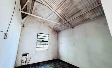 Casa en alquiler - 1 Dormitorio 1 Baño - 195Mts2 - Villa Elisa, La Plata
