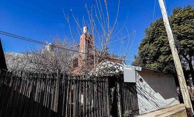 Casa en alquiler - 1 Dormitorio 1 Baño - 195Mts2 - Villa Elisa, La Plata