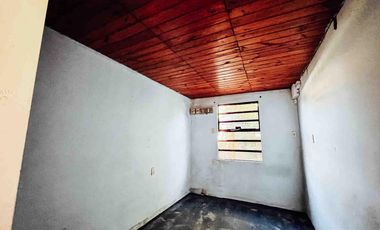 Casa en alquiler - 1 Dormitorio 1 Baño - 195Mts2 - Villa Elisa, La Plata