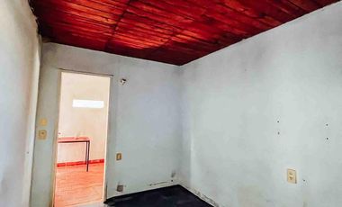 Casa en alquiler - 1 Dormitorio 1 Baño - 195Mts2 - Villa Elisa, La Plata