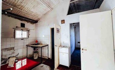 Casa en alquiler - 1 Dormitorio 1 Baño - 195Mts2 - Villa Elisa, La Plata