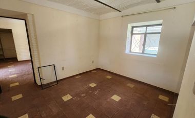 Casa remodelada en venta a una cuadra del Lago de Chapala