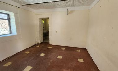 Casa remodelada en venta a una cuadra del Lago de Chapala