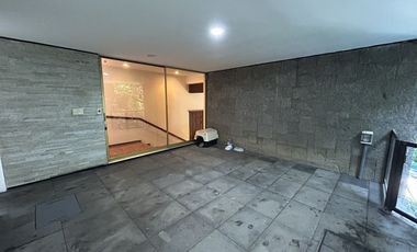 Casa en Renta,  un nivel, embajadas, Lomas de Tecamachalco, Naucalpan de Juarez