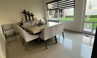 Casa en Renta en El Mesón, Calimaya  4 recamaras 520 m2 construccion