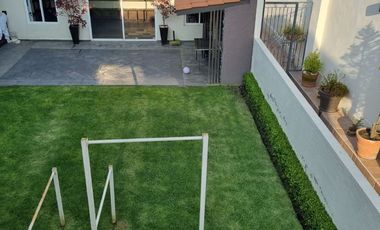 Casa en Renta en El Mesón, Calimaya  4 recamaras 520 m2 construccion