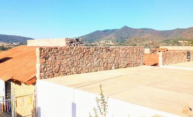 CASA EN VENTA EN AMEALCO QUERÉTARO, CON VISTA AL BOSQUE