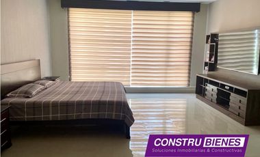 Casa familiar amplia en venta – Urb. Manta Beach | 500 m² construidos