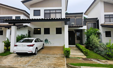 Se Alquila Casa en Costa Verde