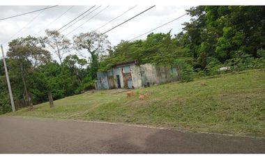 TERRENO / 24 DE DICIEMBRE / CABUYITA / 1800M / ORILLA DE CALLE