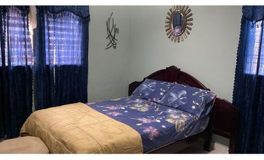 ALQUILER DE CASA EN PRADERAS DEL ROCIO VILLA ZAITA AMOBLADA