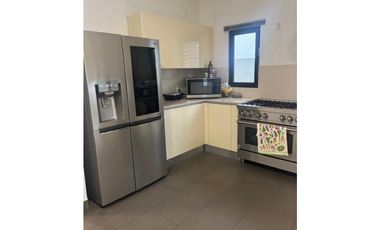 VENDO O ALQUILO CASA PH BARRIO ALTO