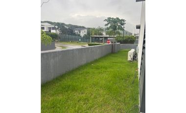 VENDO O ALQUILO CASA PH BARRIO ALTO