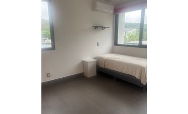 VENDO O ALQUILO CASA PH BARRIO ALTO