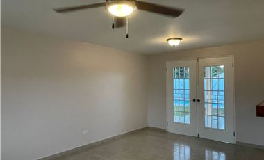 Propiedad con dos casas y una piscina en  Antón. Casas en Antón