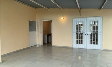 Propiedad con dos casas y una piscina en  Antón. Casas en Antón