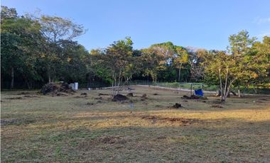 SE VENDE TERRENO EN SAN CARLOS - 7101 JC x RC