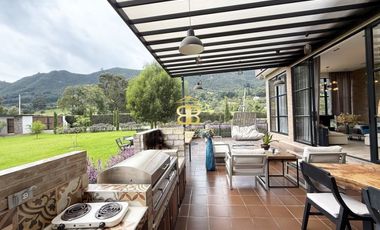 SE VENDE CASA EN TENJO
