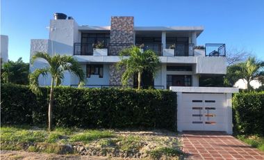 Casa en Conjunto Cerrado en Santa Marta