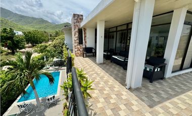 Casa en Conjunto Cerrado en Santa Marta