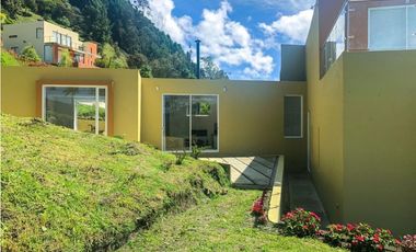 EN VENTA CASA CAMPESTRE LA CALERA