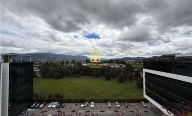 SE VENDE OFICINA EN SABANA PARK CAJIC