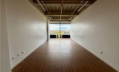 SE VENDE OFICINA EN SABANA PARK CAJIC