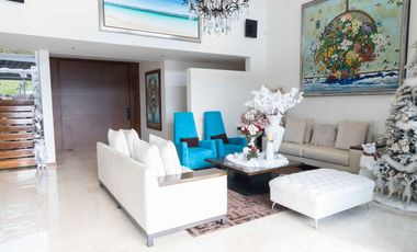 6300001 Venta Casa en las Palmas Medellín