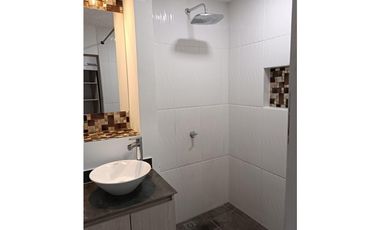 EN VENTA CASA UNIFAMILIAR EN MEDELLIN