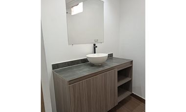 EN VENTA CASA UNIFAMILIAR EN MEDELLIN