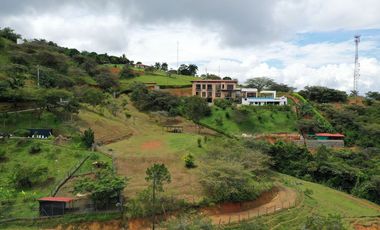 Excelente lote para construir tu finca o casa de descanso!!