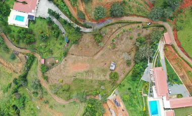 Excelente lote para construir tu finca o casa de descanso!!