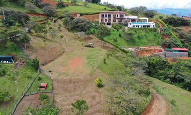 Excelente lote para construir tu finca o casa de descanso!!