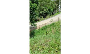 Lote a borde de vía Pereira Armenia, Condina