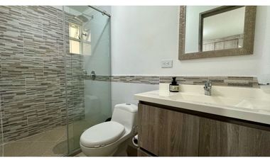 Casa de tres pisos con terraza en venta permuta - Las Mercedes Palmira