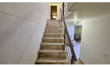 Casa de tres pisos con terraza en venta permuta - Las Mercedes Palmira