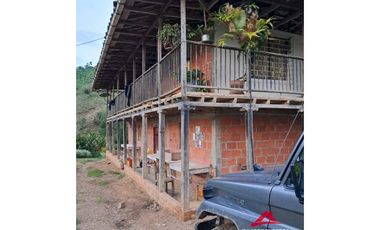 Finca cafetera en Santuario, Risaralda