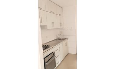 VENDO APARTAMENTO UBICADO EN EDIFICIO CORAL CASTELLANA MONTERA