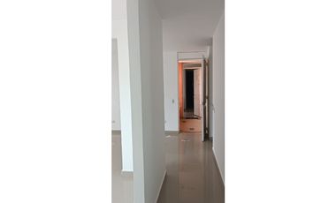 VENDO APARTAMENTO UBICADO EN EDIFICIO CORAL CASTELLANA MONTERA
