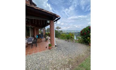 ECOGLAMPING EN VENTA EL PEÑOL