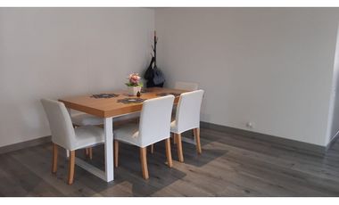Apartamento remodelado para arriendo en Santa Bárbara