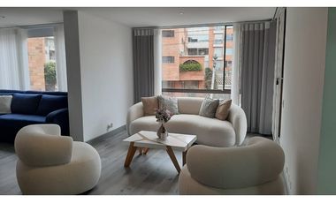 Apartamento remodelado para arriendo en Santa Bárbara