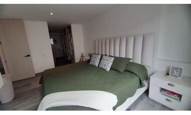 Apartamento remodelado para arriendo en Santa Bárbara