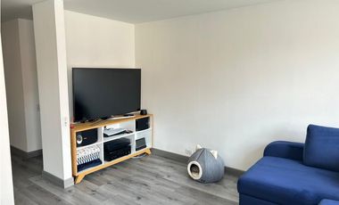 Apartamento remodelado para arriendo en Santa Bárbara